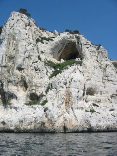 The Grotte Cosquer is an incredible artefact from iceage times interesting to be seen from the charterboat and yacht from seaside